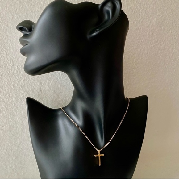 Gold Cross Necklace Minimalist Faith Jewelry - Picture 5 of 10